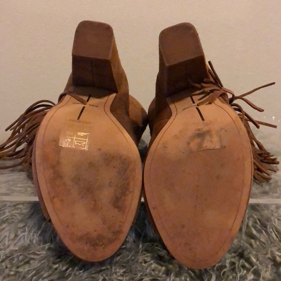 Boots - Picture 4 of 6